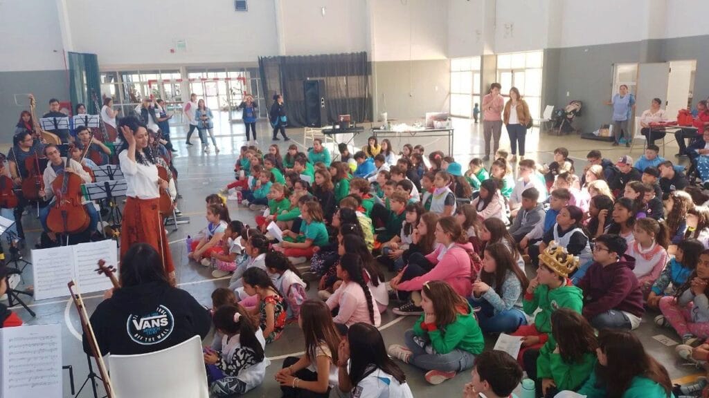 Ensayo en la Escuela Nº 794
