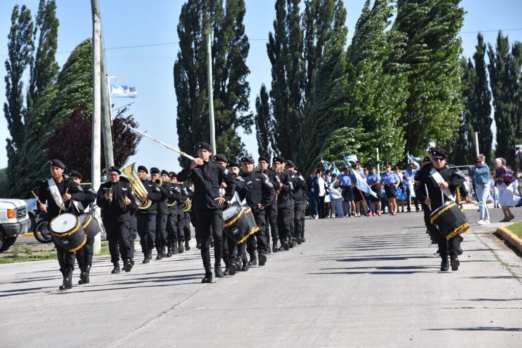 desfile aniversario 28 de julio
