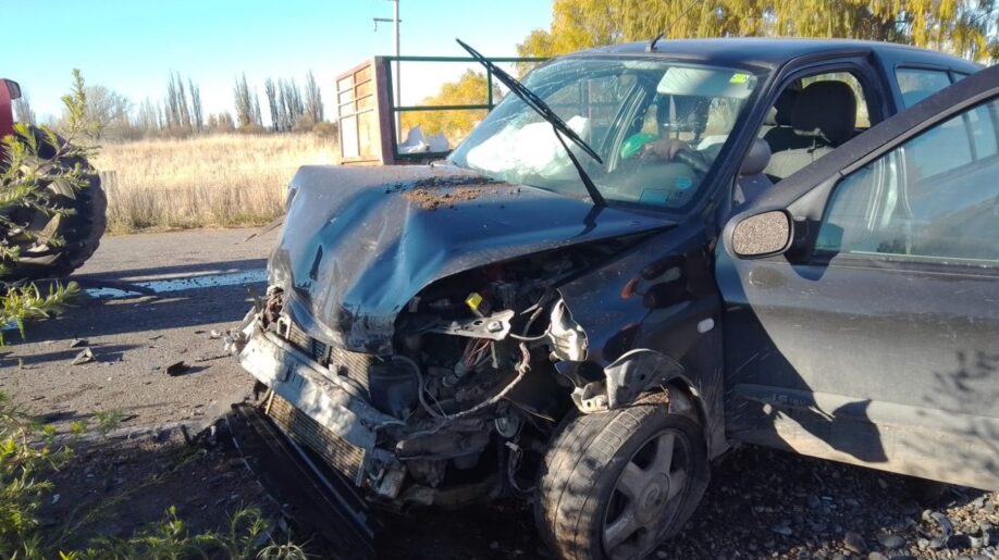 choque auto y tractor